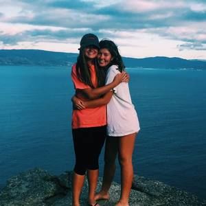 Meet your Posher, Camille